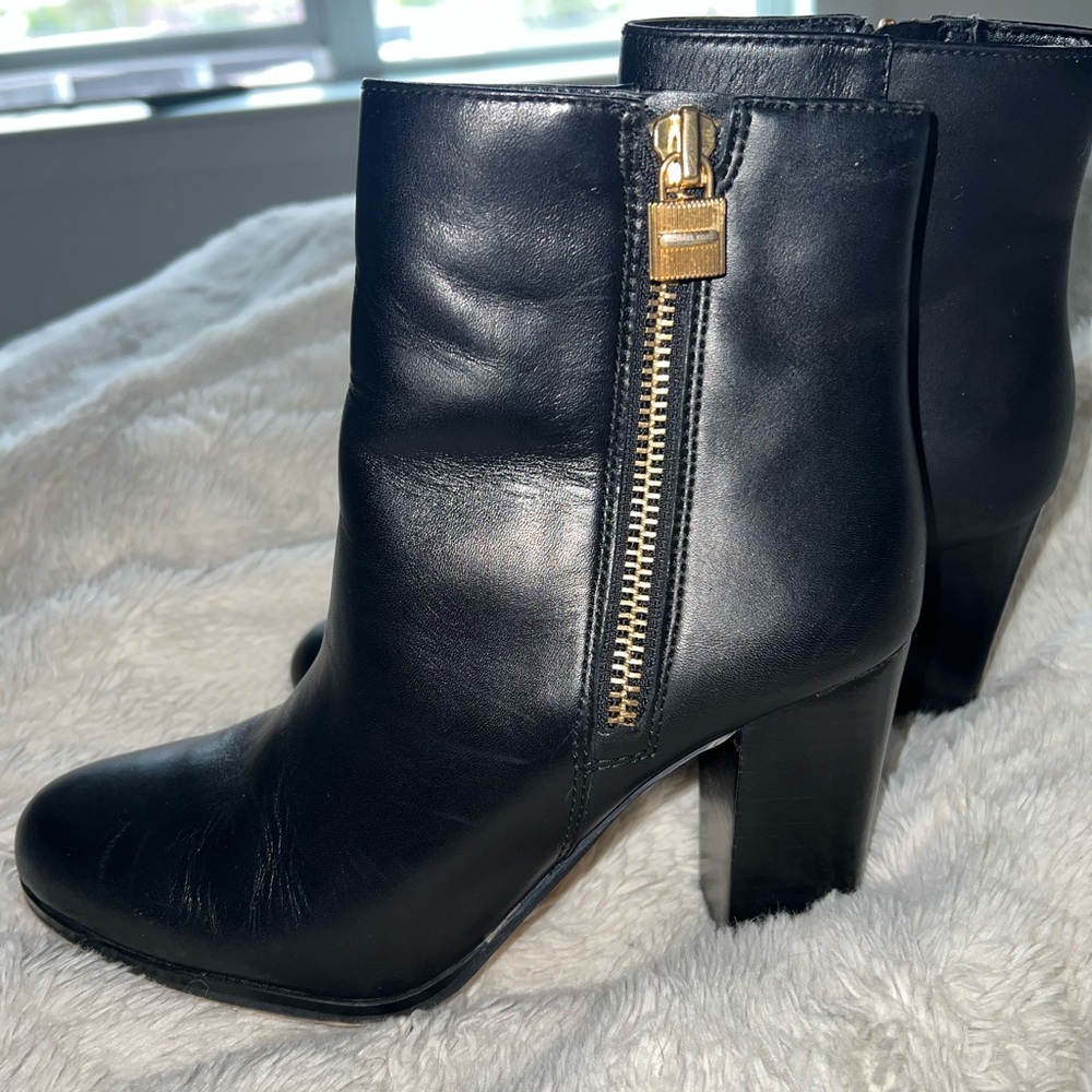 Michael Kores boots